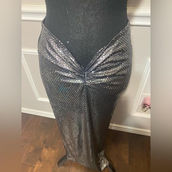 Metallic Evening Skirt - Picture 7 of 14